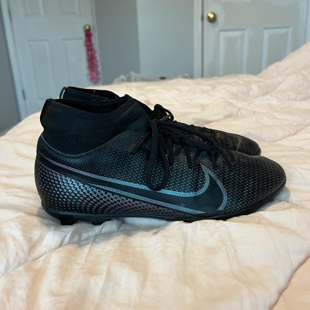 Nike Mercurial Vapor 13 Academy MG (BARLEY WORN, YOUTH SIZE 6)
